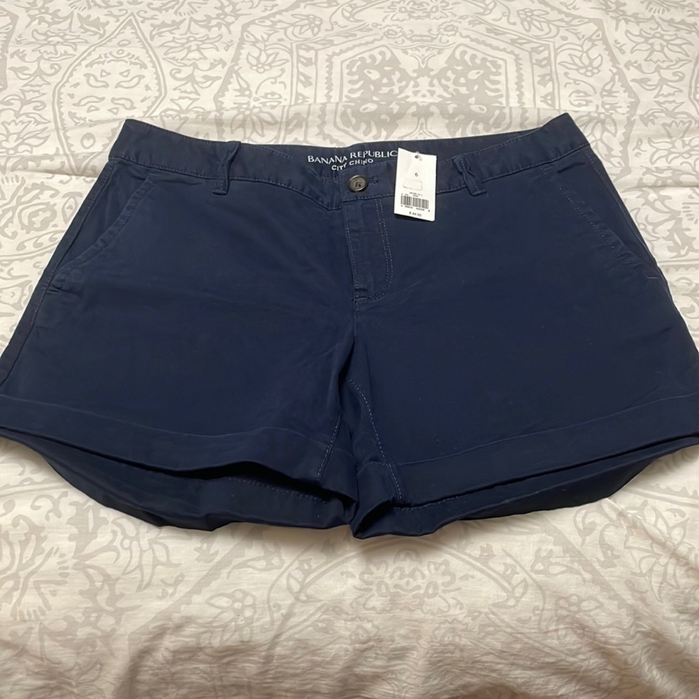 NWT Banana Republic City Chino Shorts in Navy